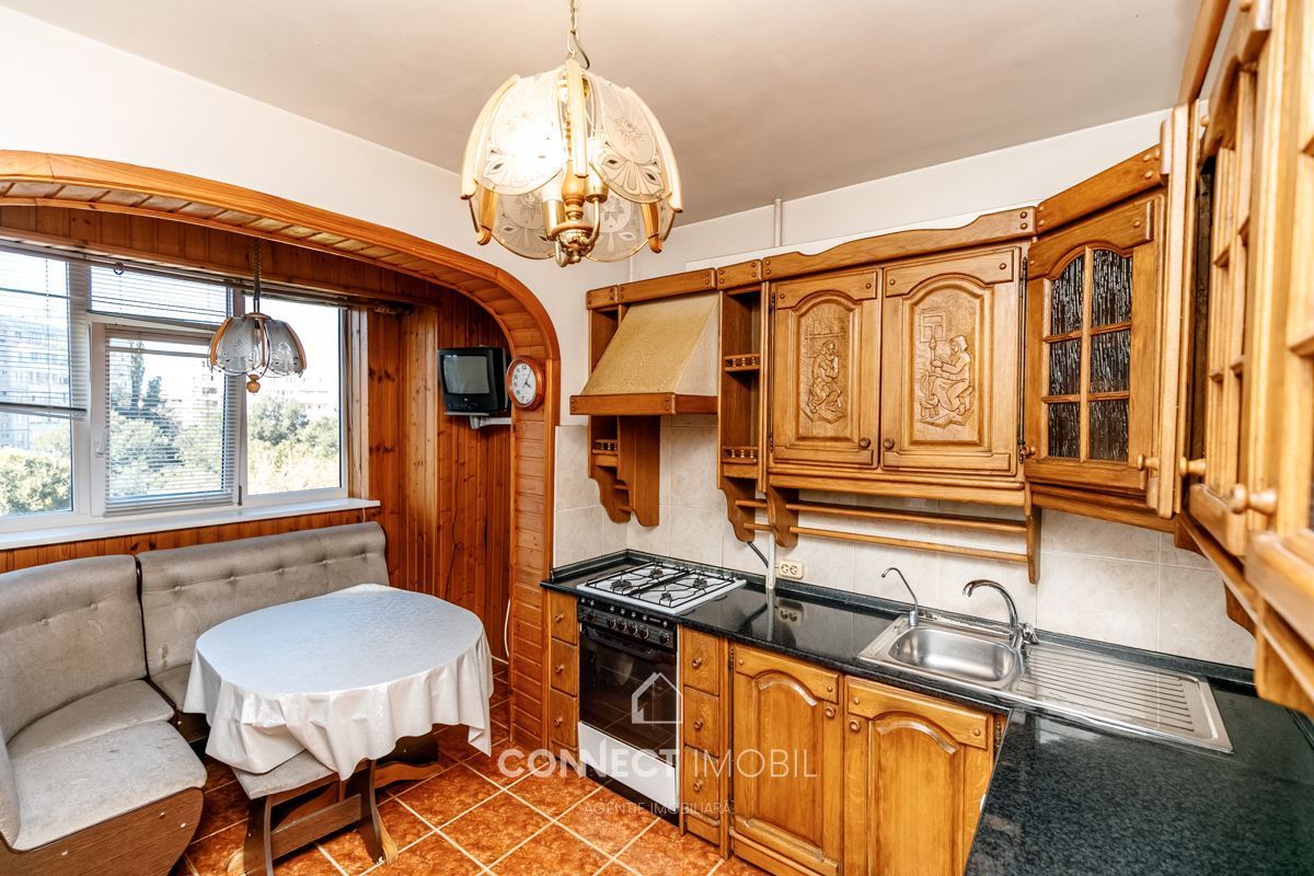 Bd. Decebal, Botanica, Chisinau