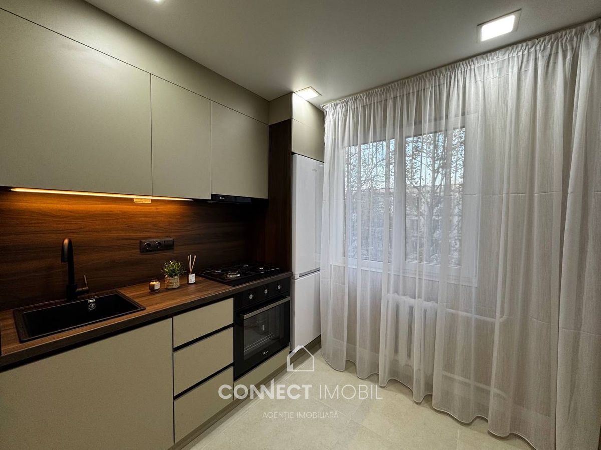 Str. Grenoble, Botanica, Chisinau