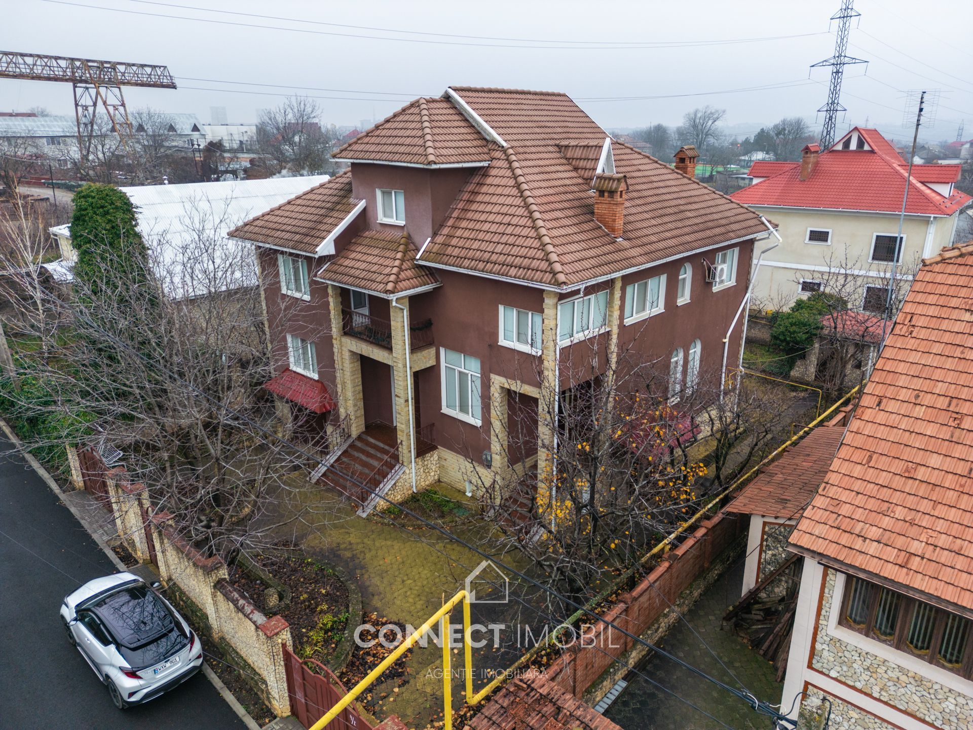 str.Pomicultorilor, Codru, Chisinau