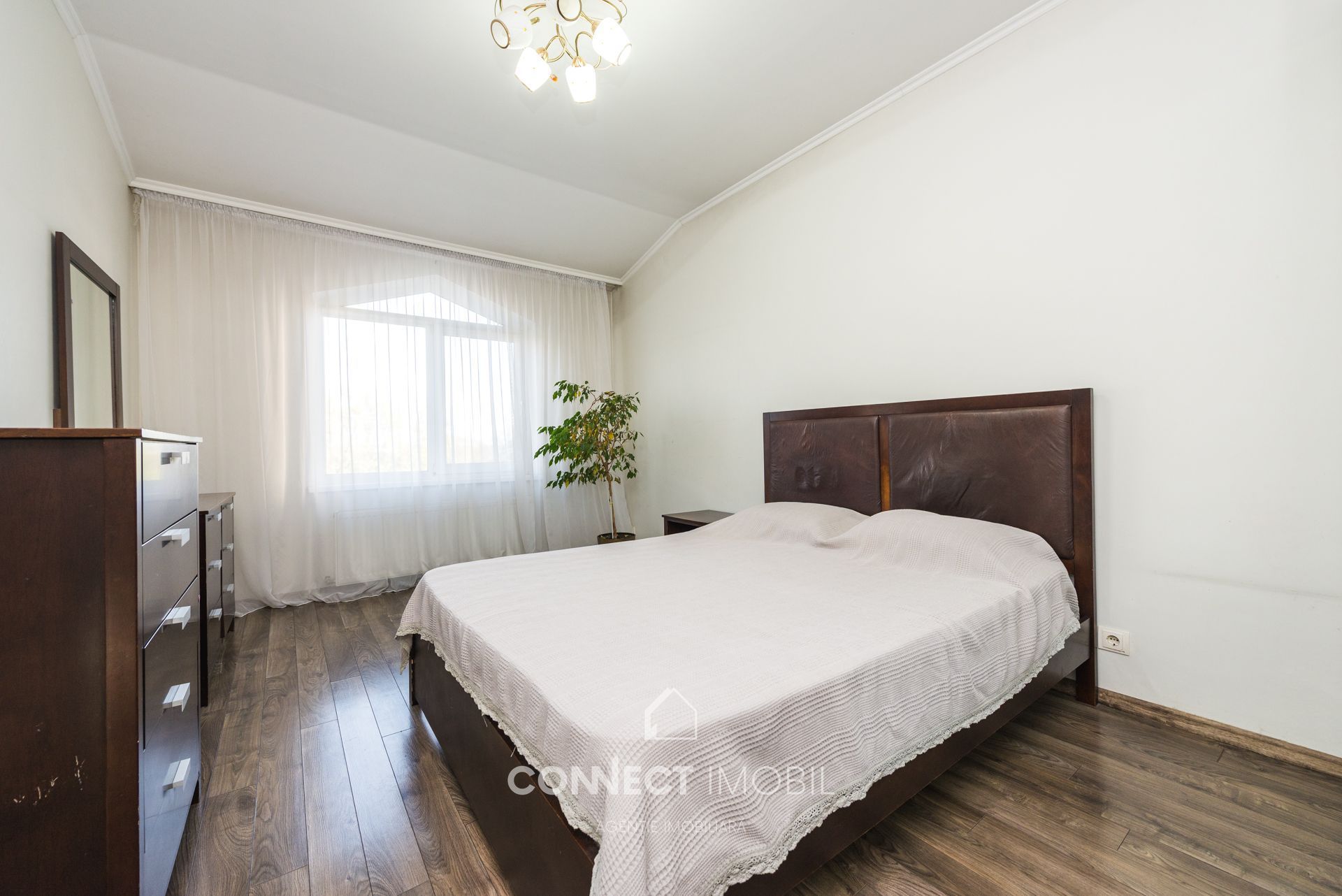 Str. Trandafirilor, Botanica, Chisinau 