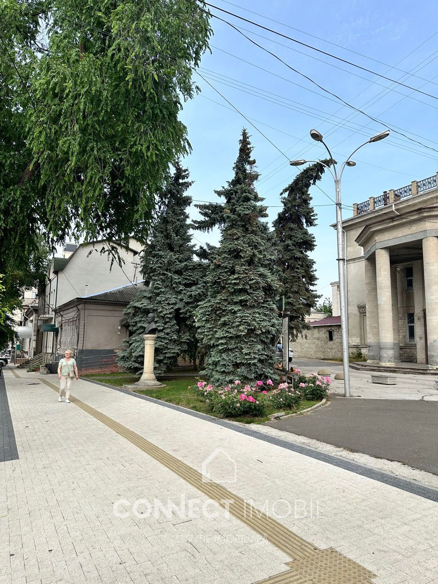 Str. Mihai Eminescu, Centru, Chișinău.